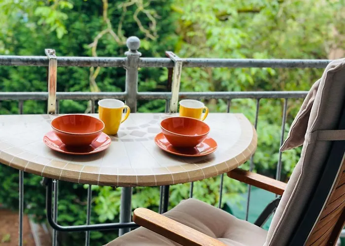 Stilvolles Business-apartment Mit Balkon In Wiesdorf - Wohnen * Leverkusen