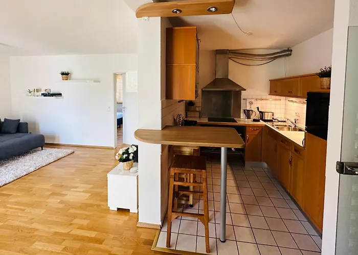 Lejlighed Stilvolles Business-apartment Mit Balkon In Wiesdorf - Wohnen Leverkusen