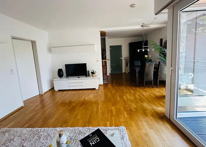 Stilvolles Business-apartment Mit Balkon In Wiesdorf - Wohnen Lejlighed *